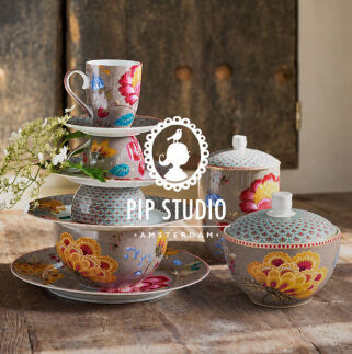 Outlet Pip Studio