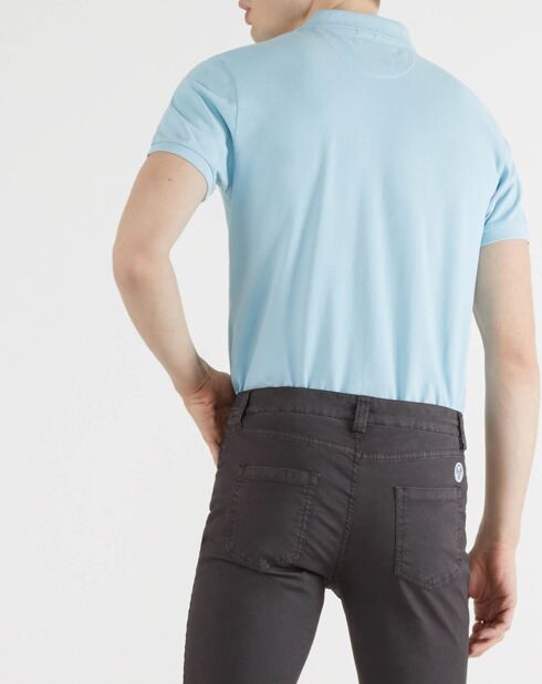 Klassiek effen hemelsblauw poloshirt