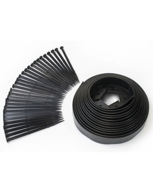Bordo in plastica con picchetti neri - 10 m
