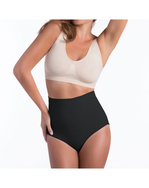 Onzichtbaar zwart slipje met hoge taille