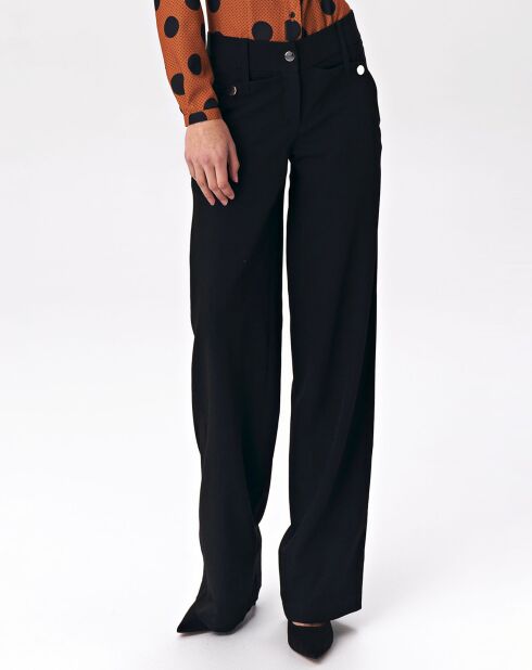 Schwarze, schlichte Schlaghose