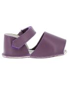 Paarse leren sandalen