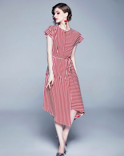 Rood/wit gestreepte asymmetrische jurk