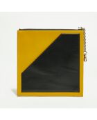 Pochette en Cuir à main mousqueton moutarde - 18x19 cm