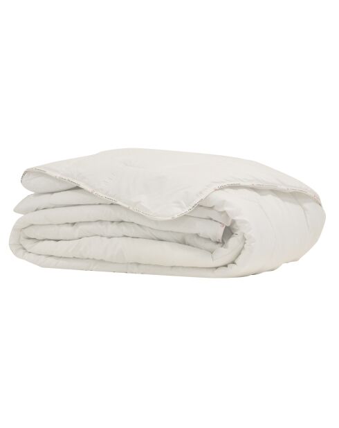 Couette légère anti-bacteriens & anti-microbien Sanitized blanche