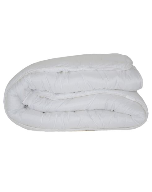 Couette tempérée blanche