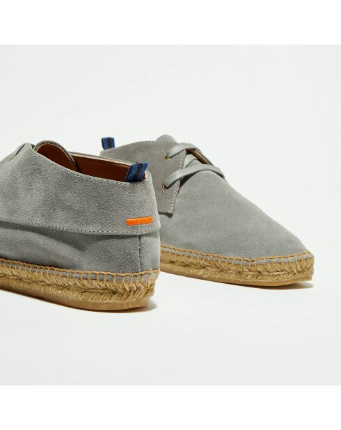 Chukka boots en Velours de Cuir Bruno gris clair