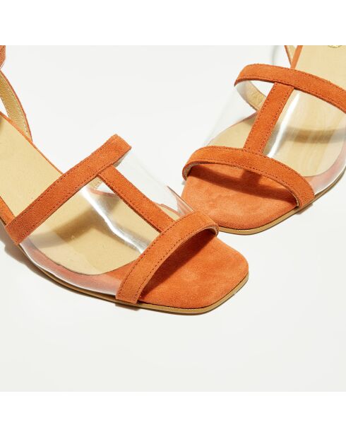 Aprikosenfarbene Ledersandalen aus Samt - 5 cm Absatz