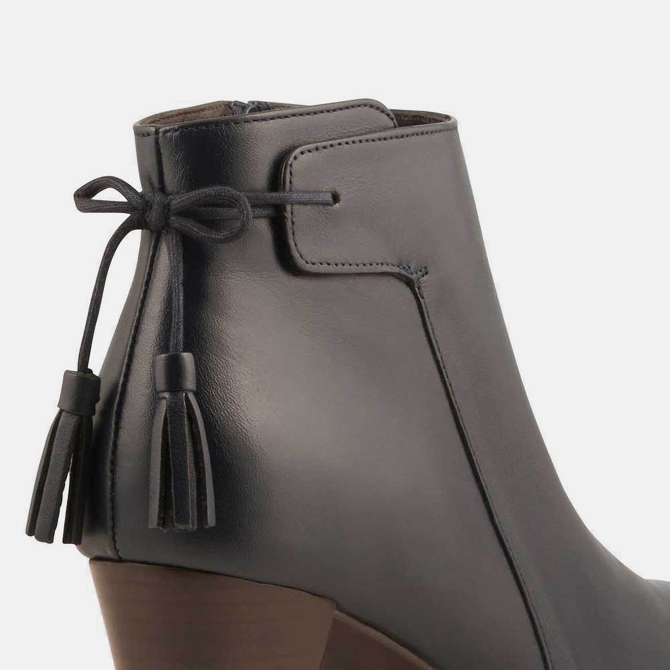 Bottines en Cuir Marie marine foncé Talon cm Vente privée