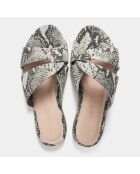 Mules de cuero blanco y negro Call You Mine