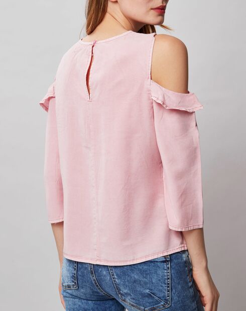 Top rosa con hombros descubiertos
