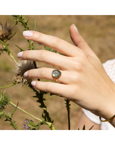 Bague Ilya Labradorite en laiton doré
