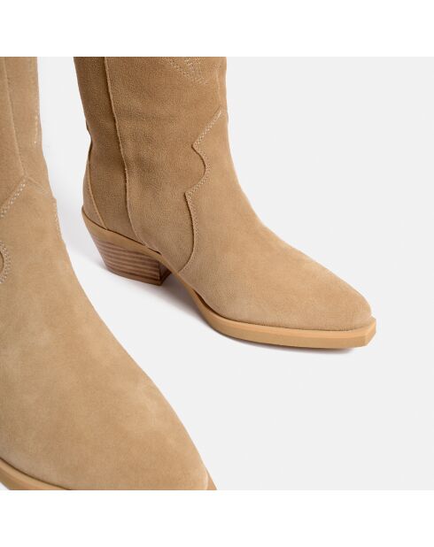 Let's Get Lost Lederstiefel aus Samt in Sand - 5 cm Absatz