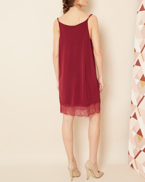 Robe base dentelle bordeaux