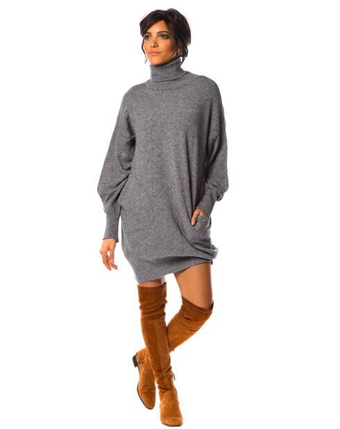 Robe Pull Levi grise