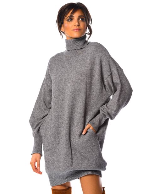 Robe Pull Levi grise