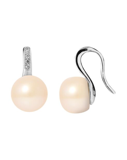 Virgule oorbellen van zilver, zirkonia en zoetwaterparels met natuurlijke roze knopen