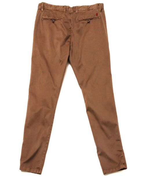 Pantalones chinos ajustados de color topo