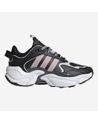 Baskets Magmur Runner W Noir Esse noires