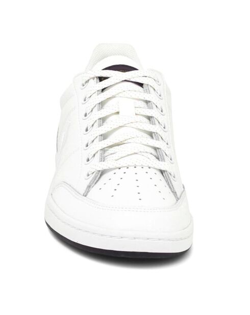 Baskets en Cuir Court Clay blanc/violet