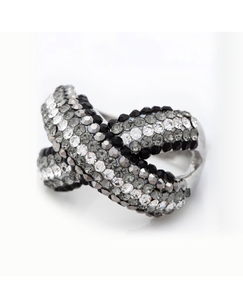 Ring Elegance in Schwarz/Weiß