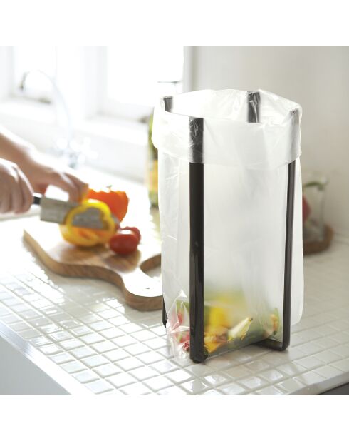 Torre da cucina multiuso nera Tower - 12x9,5x26,5 cm