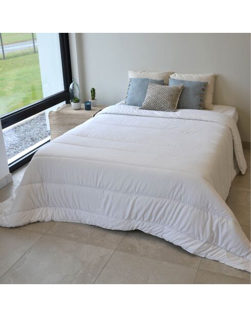 Couette tempérée microfibre blanche