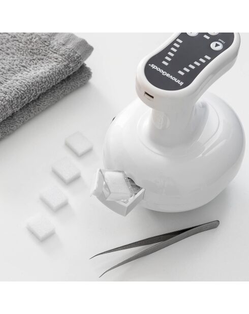 Cellout Absaug- und Wärmemassagegerät gegen Cellulite, wiederaufladbar