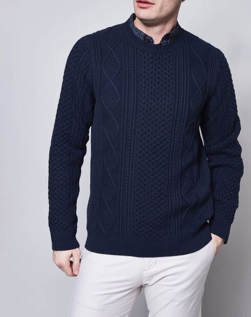 Pull maille torsadée bleu foncé