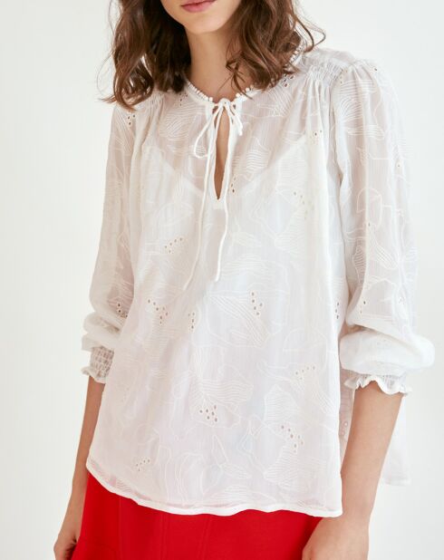 Blouse Laure brodée ton sur ton blanc cassé