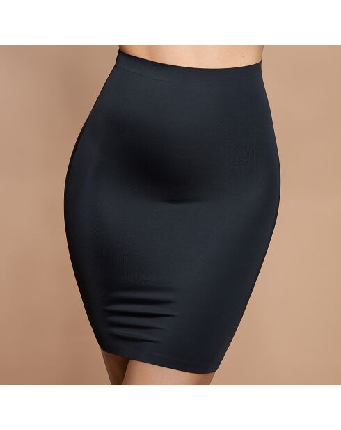 Gonna nera invisibile