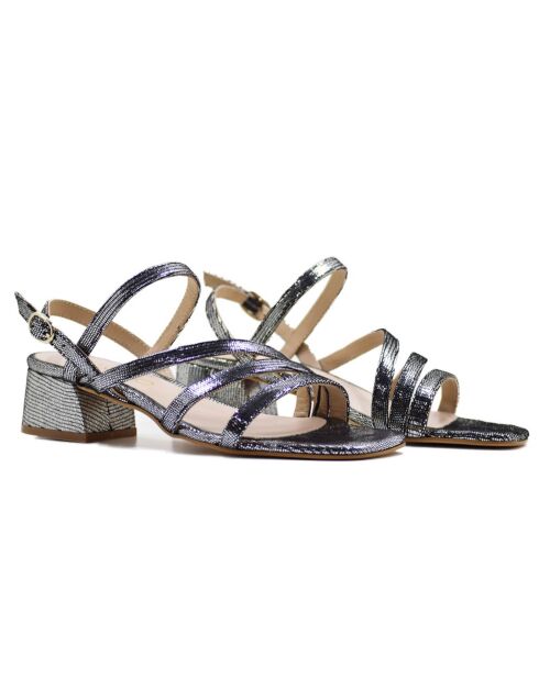 Sandalias de piel Chila plateadas