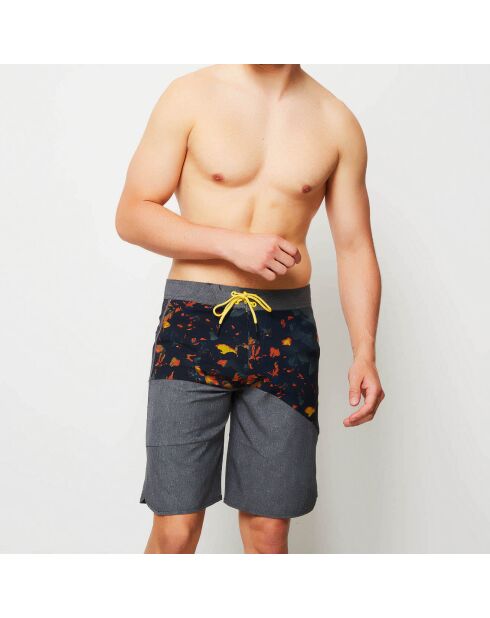 Trancas graue Badeshorts