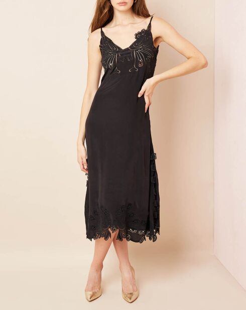 Zwarte geborduurde jurk