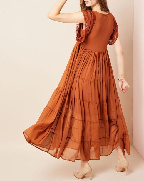 Robe longue plissée sienne