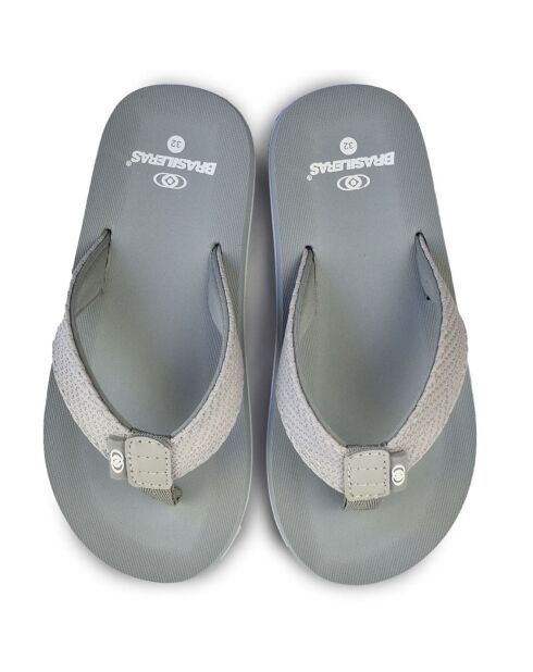 Graue Puff-Flip-Flops