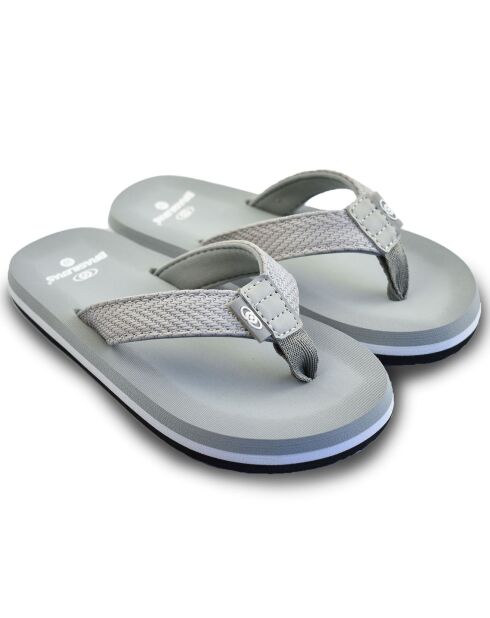 Graue Puff-Flip-Flops