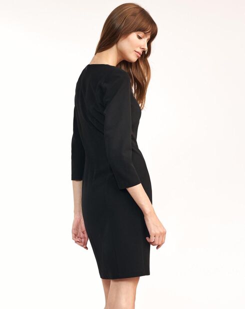 Julie schwarzes Kleid