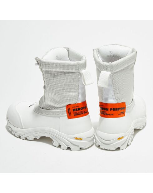 Botas de seguridad blancas