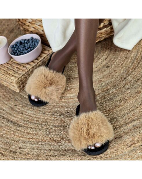 Chaussons en fausse fourrure Hailey marron