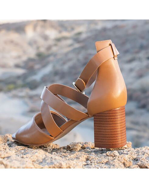 Sandalias de piel filipina camel, tacón de 6,5 cm