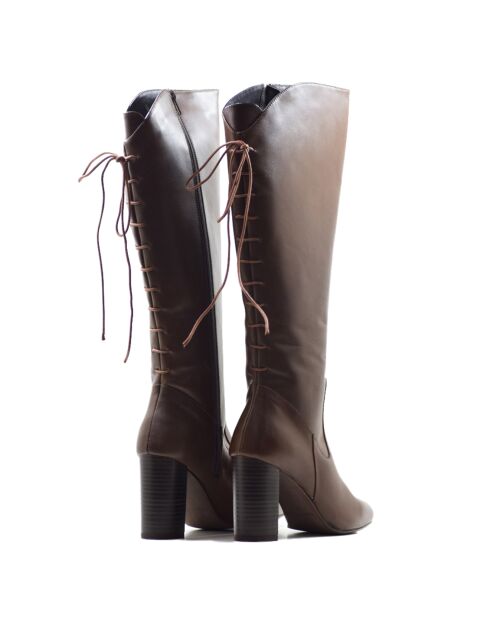 Mirari Stiefel aus braunem Krust Leder - 8,5 cm Absatz