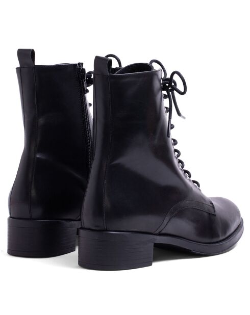 Botas negras de piel Poussey