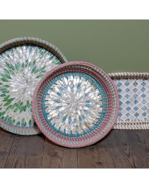 Rond dienblad van zeegras en schelpen Paros blauw/roze - 30x7 cm