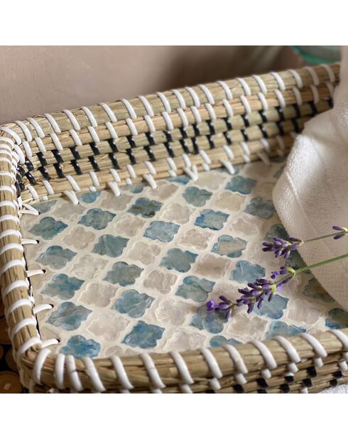 Rechthoekig zeegras- en schelpenbakje paros wit/blauw/zwart - 32x19 cm