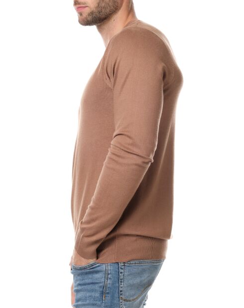 Pull col V Nohlan camel