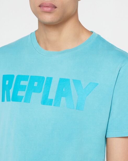 Camiseta de algodón 100% orgánico con logo central azul cielo