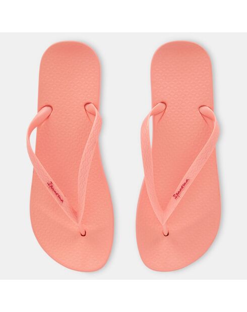 Kleuren: zalmroze teenslippers