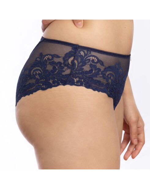 Shorty Asimine marine