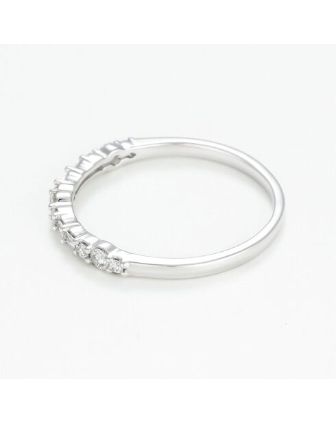 Diamantring mit Punktlinie aus 0,2 Karat Weißgold